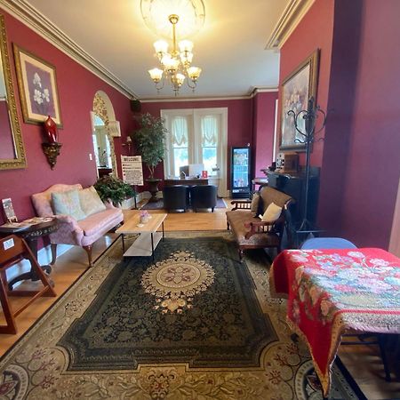 Greystone Manor Bed & Breakfast Bird-in-Hand Exterior photo