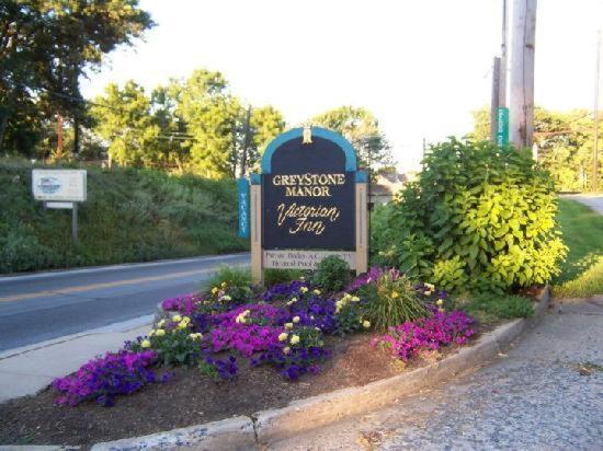 Greystone Manor Bed & Breakfast Bird-in-Hand Exterior photo